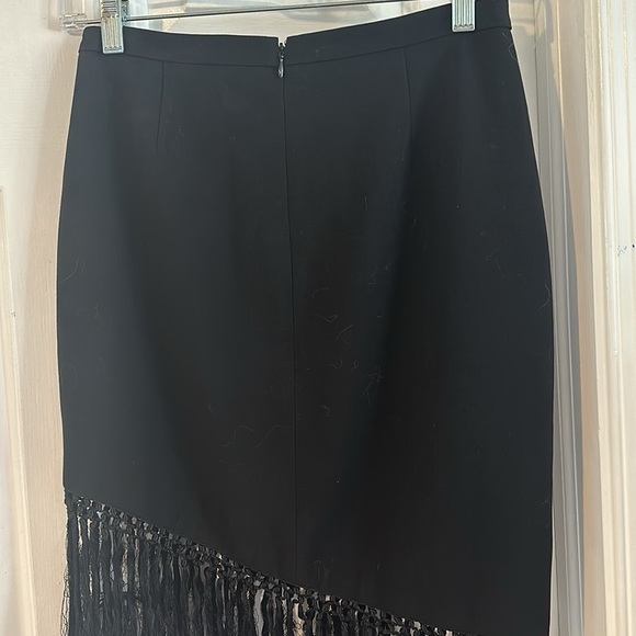 Women’s BCBG MaxAzria Black Polyester Blend Fringe Skirt Size 0 - Picture 4 of 6